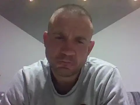 aroj95 online show from 04-27-26, 10:41