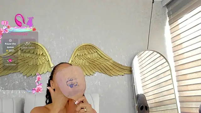 EmmaFerrary online show from 06-16-26, 07:47