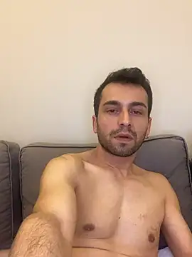 Snapshot of Emre-34 chatting on 03-07-26, 08:25 Emre-34 online show from 03-07-26, 08:25