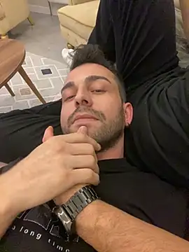 Snapshot of Emre-34 chatting on 01-11-26, 02:24 Emre-34 online show from 01-11-26, 02:24