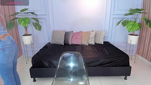 Snapshot of cintiagreyx chatting on 03-20-26, 11:33 cintiagreyx online show from 03-20-26, 11:33