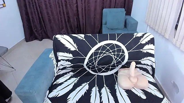 cintiagreyx online show from 10-29-25, 11:42