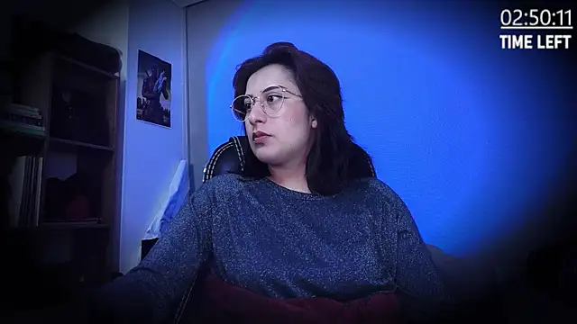 Snapshot of Scarlett_Sen chatting on 06-11-26, 01:41 Scarlett Sen online show from 06-11-26, 01:41