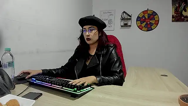 Snapshot of Scarlett_Sen chatting on 01-18-25, 02:02 Scarlett Sen online show from 01-18-25, 02:02