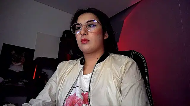 Snapshot of Scarlett_Sen chatting on 09-25-25, 03:18 Scarlett Sen online show from 09-25-25, 03:18