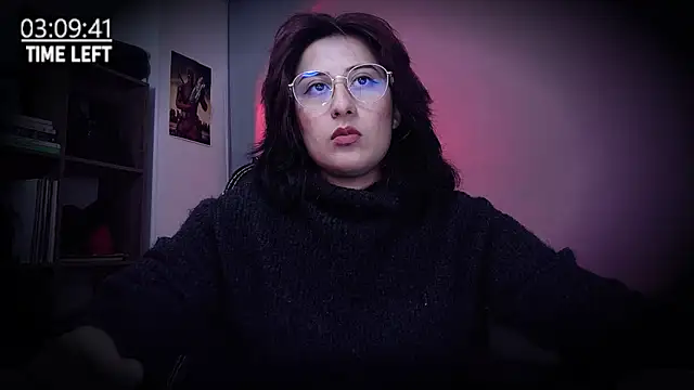 Snapshot of Scarlett_Sen chatting on 06-17-26, 02:49 Scarlett Sen online show from 06-17-26, 02:49
