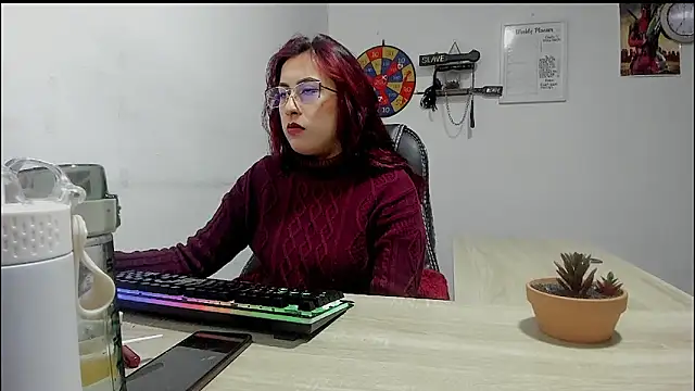 Snapshot of Scarlett_Sen chatting on 03-10-25, 01:21 Scarlett Sen online show from 03-10-25, 01:21