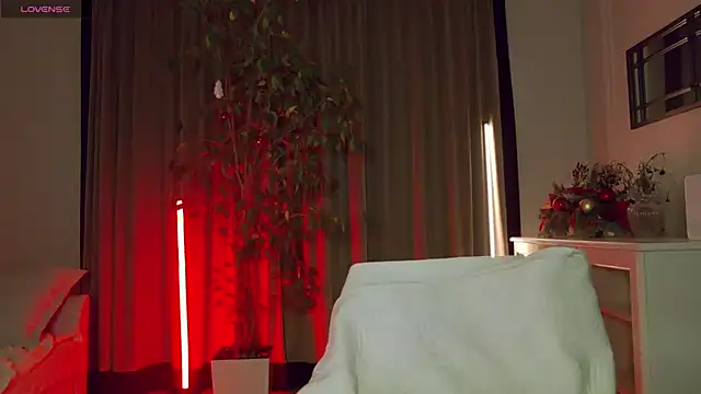 Your Nicolett online show from 03-11-25, 04:19