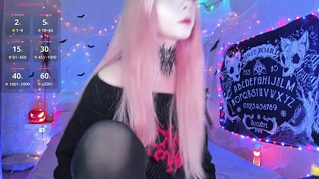 Misty Shadow online show from 10-31-25, 10:38