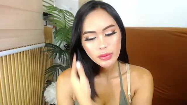 HeavenlyStar online show from 12-17-25, 12:15