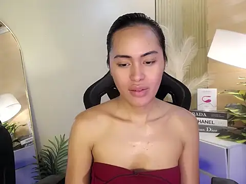 Snapshot of HeavenlyStar chatting on 02-02-25, 05:53 HeavenlyStar online show from 02-02-25, 05:53