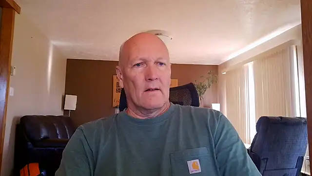 Snapshot of BasicAnt chatting on 06-28-26, 02:34 BasicAnt online show from 06-28-26, 02:34