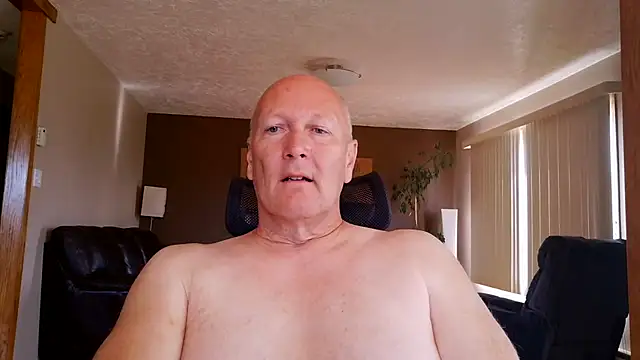 Snapshot of BasicAnt chatting on 07-06-26, 02:46 BasicAnt online show from 07-06-26, 02:46
