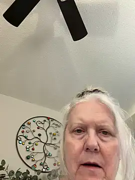 Kaitlyn Winters online show from 01-14-26, 07:06