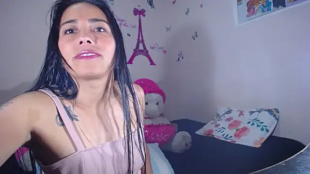 Snapshot of hanna_girl21 chatting on 06-26-26, 10:59 hanna girl21 online show from 06-26-26, 10:59