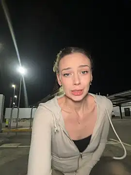 Snapshot of HopeHeaven chatting on 02-06-25, 09:28 HopeHeaven online show from 02-06-25, 09:28