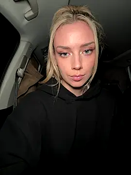 Snapshot of HopeHeaven chatting on 09-21-25, 08:36 HopeHeaven online show from 09-21-25, 08:36