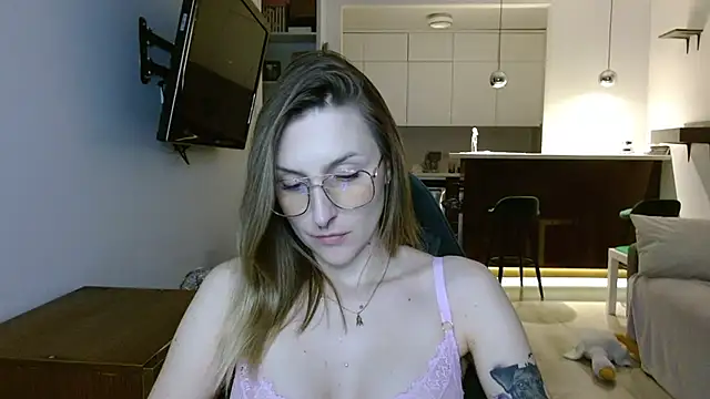 illusorycat online show from 10-03-25, 08:10