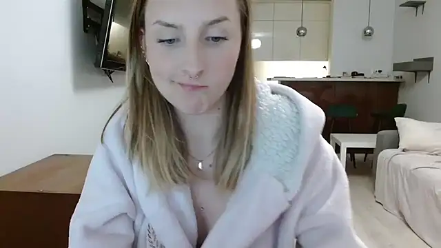 illusorycat online show from 09-24-25, 07:42