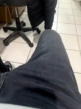 MAHKE12 online show from 11-24-25, 02:39