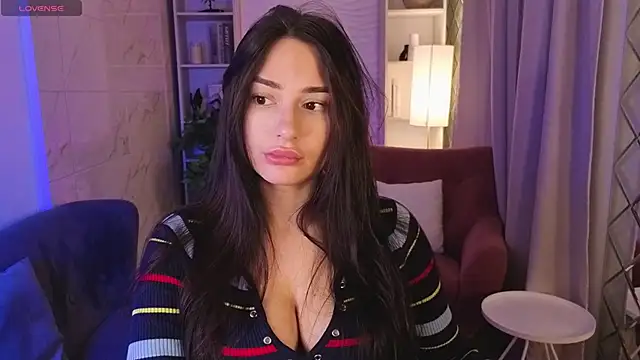 MilanaSugar online show from 11-20-25, 02:18