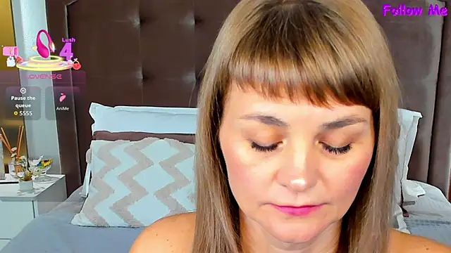 annasimonsj online show from 10-14-25, 01:06