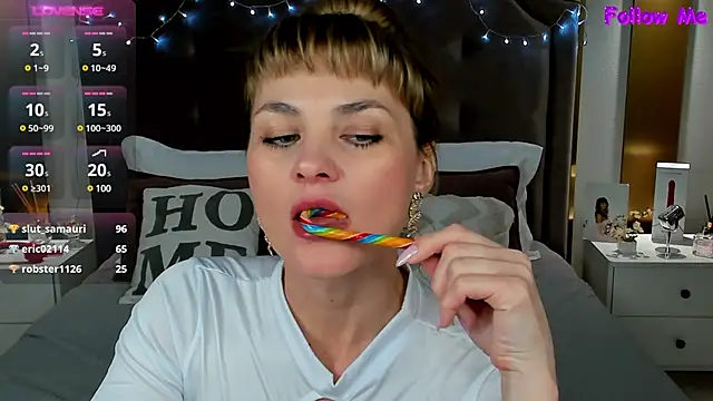 annasimonsj online show from 03-15-25, 07:09