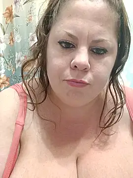 Snapshot of Ginabig chatting on 07-13-26, 11:53 Ginabig online show from 07-13-26, 11:53