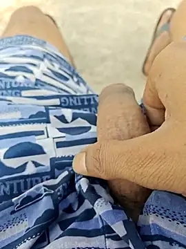 bigbonercoming online show from 04-19-26, 02:12