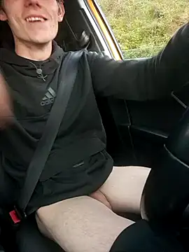 utoopia777 online show from 09-09-25, 04:49