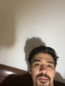 Hermanooooooo online show from 05-15-26, 03:04