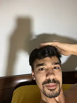 Hermanooooooo online show from 05-11-26, 01:45