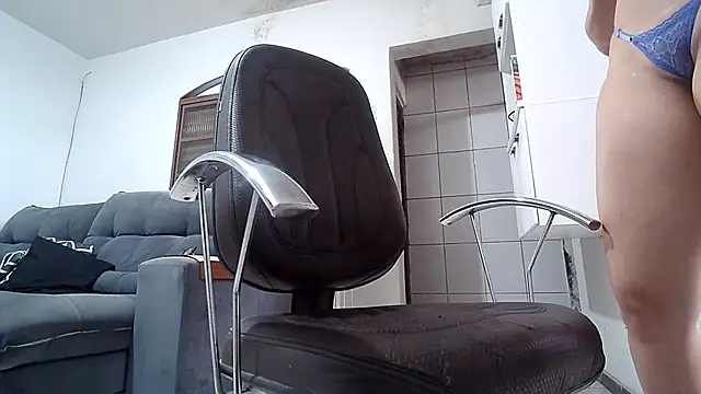 CherrylBee2022 online show from 10-26-25, 04:29