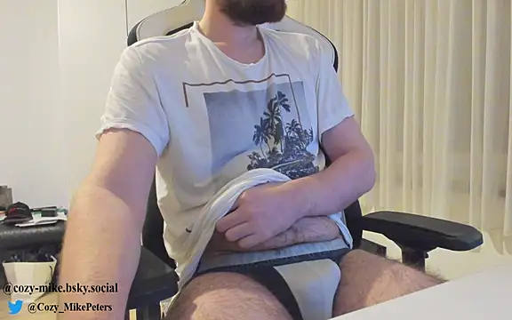 cozy-mike online show from 02-19-25, 01:40