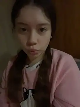 Snapshot of nenissc chatting on 07-15-26, 12:28 nenissc online show from 07-15-26, 12:28