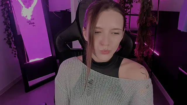 JennyDens online show from 09-28-25, 03:30