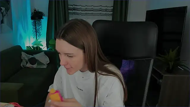 JennyDens online show from 01-22-25, 02:37