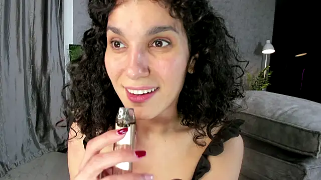  CurlySue  online show from 03-18-25, 12:39