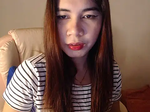 Snapshot of TransPetite1 chatting on 03-07-25, 02:46 TransPetite1 online show from 03-07-25, 02:46