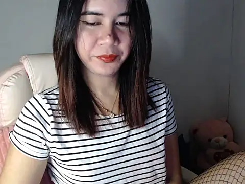 Snapshot of TransPetite1 chatting on 09-10-25, 03:16 TransPetite1 online show from 09-10-25, 03:16