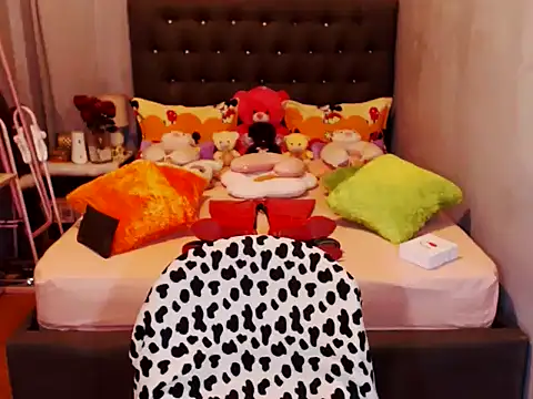 UnMarriedwifeTSX online show from 03-24-26, 01:49