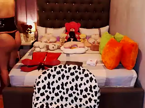 UnMarriedwifeTSX online show from 01-11-26, 12:17