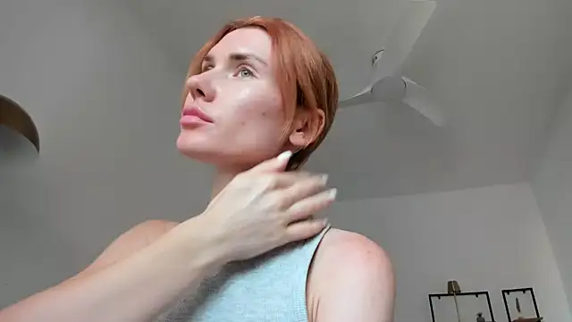 Cameron diazz online show from 10-13-25, 03:35