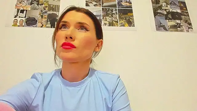 Cameron diazz online show from 03-15-26, 06:26