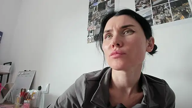 Cameron diazz online show from 02-11-26, 01:55