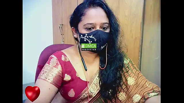 sexynayan23 online show from 10-22-25, 05:07