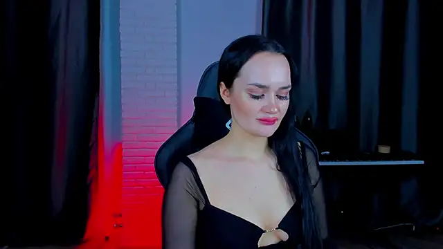 Snapshot of QueenAliss chatting on 02-04-25, 11:05 QueenAliss online show from 02-04-25, 11:05