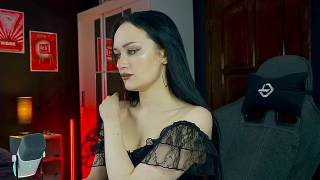 QueenAliss online show from 02-01-26, 07:17