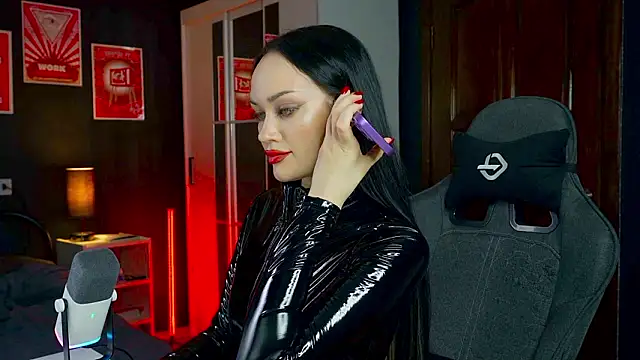 QueenAliss online show from 02-07-26, 08:33