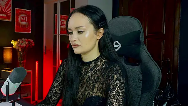 QueenAliss online show from 02-17-26, 06:00